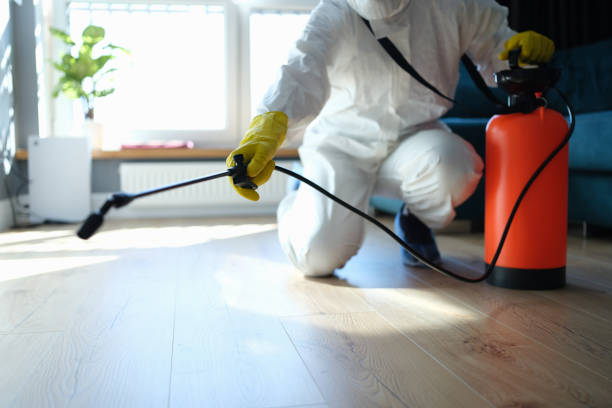Best Commercial Pest Control Services  in Clinton, WI